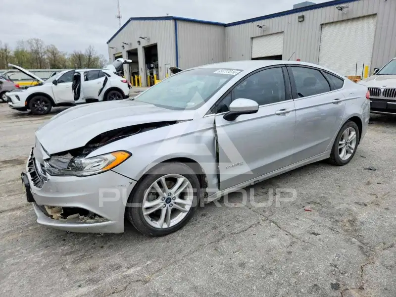 2018 Ford FUSION фото