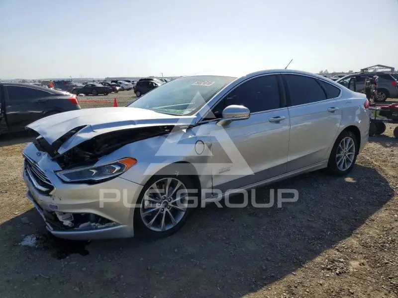 2018 Ford FUSION фото