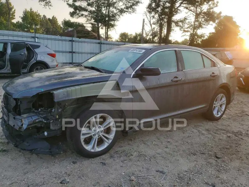 2018 Ford TAURUS photo