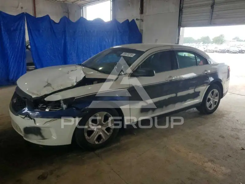 2018 Ford TAURUS фото