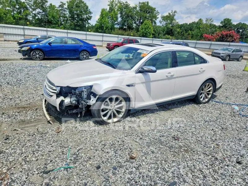 2018 Ford TAURUS фото