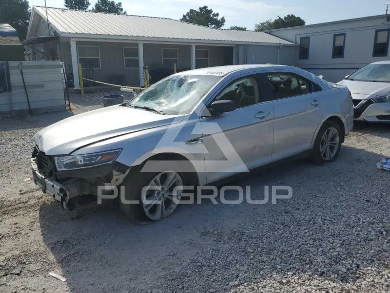 2018 Ford TAURUS фото