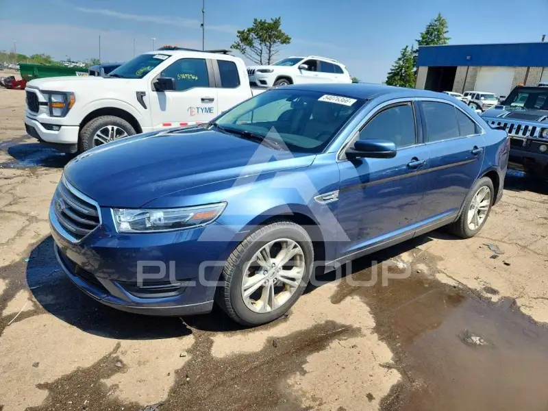 2018 Ford TAURUS фото