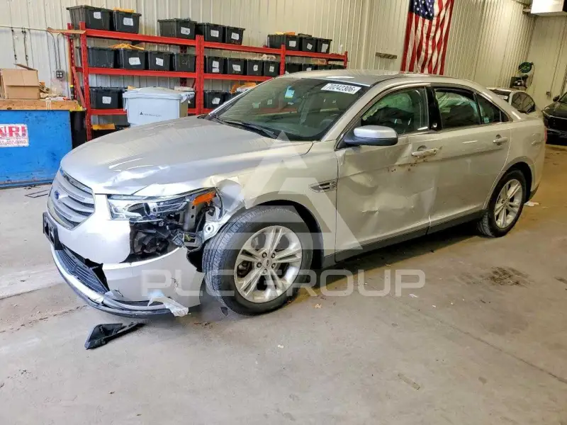 2018 Ford TAURUS photo