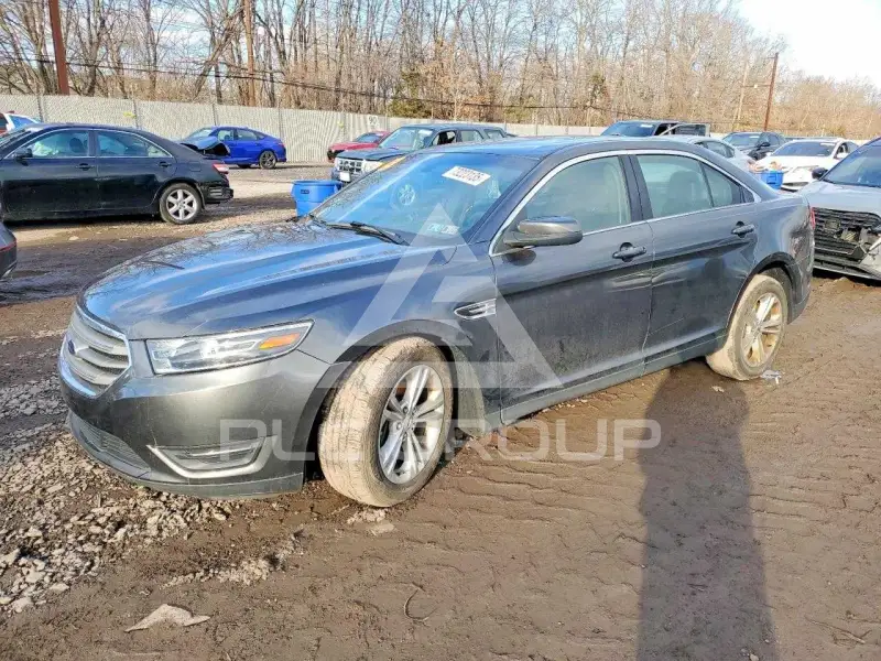 2018 Ford TAURUS photo
