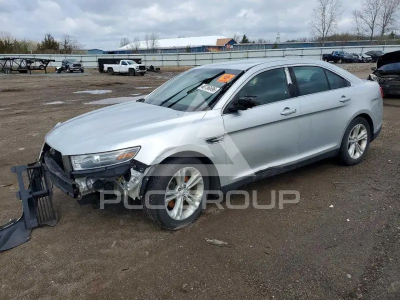 2018 Ford TAURUS photo