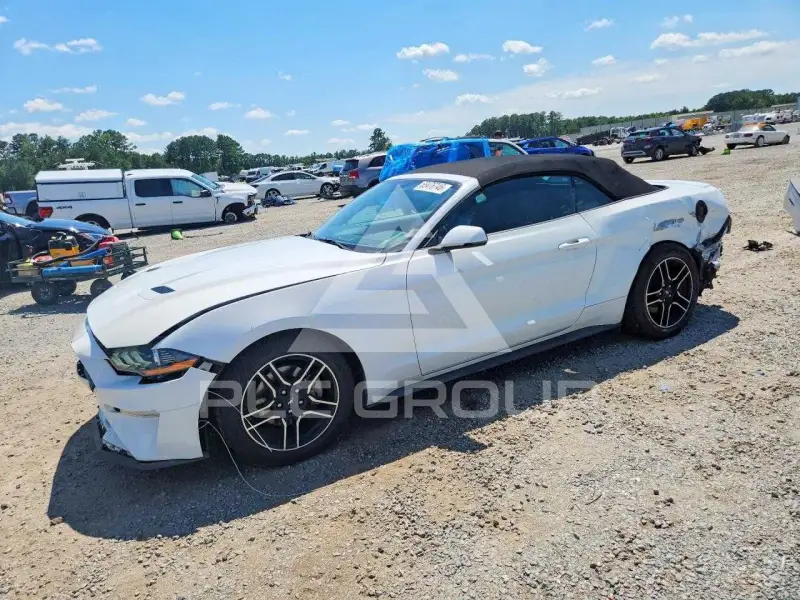 2018 Ford MUSTANG photo
