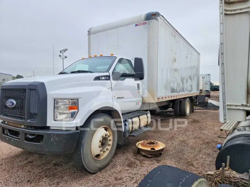 2018 Ford F-650 фото