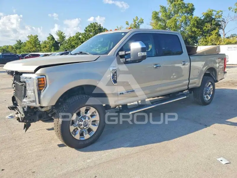 2018 Ford F-350 photo
