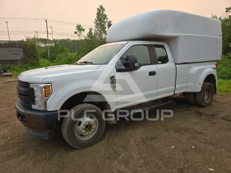 2018 Ford F-350 photo