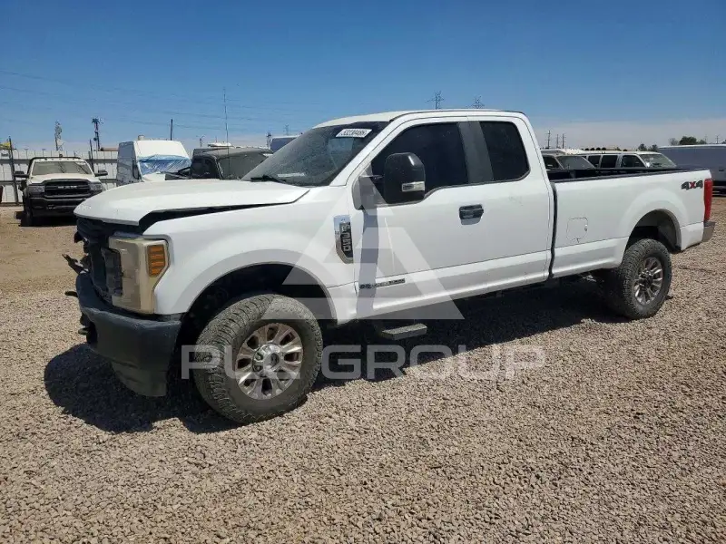 2018 Ford F-350 фото