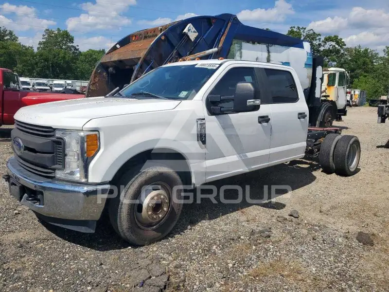 2018 Ford F-350 photo