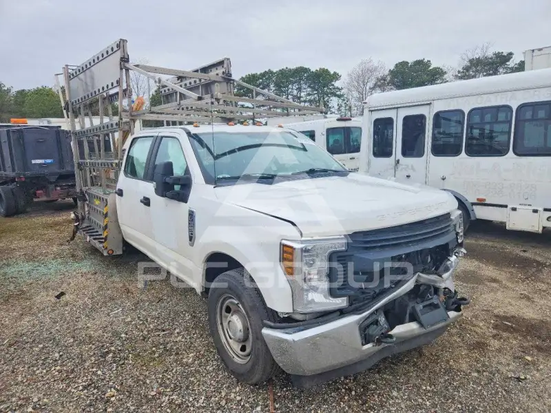 2018 Ford F-350 фото