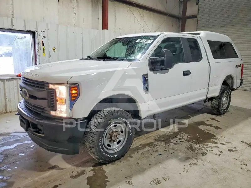 2018 Ford F-250 фото