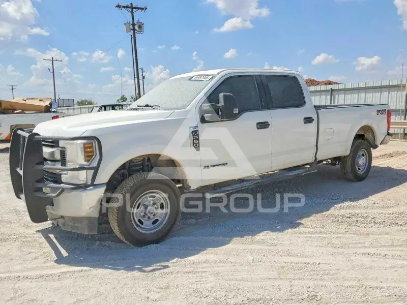 2018 Ford F-250 фото