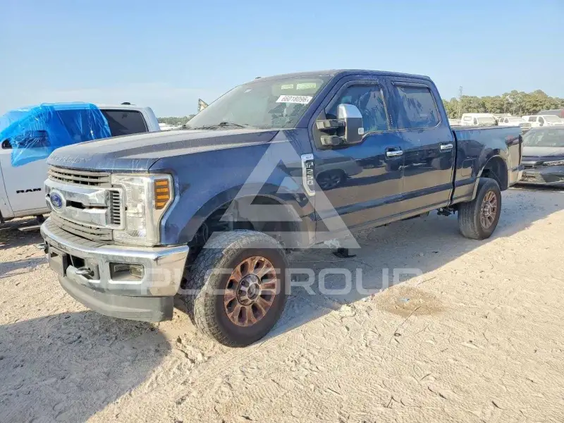2018 Ford F-250 photo