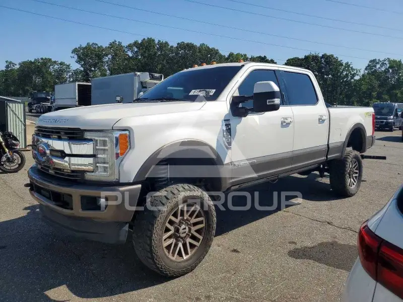 2018 Ford F-250 фото