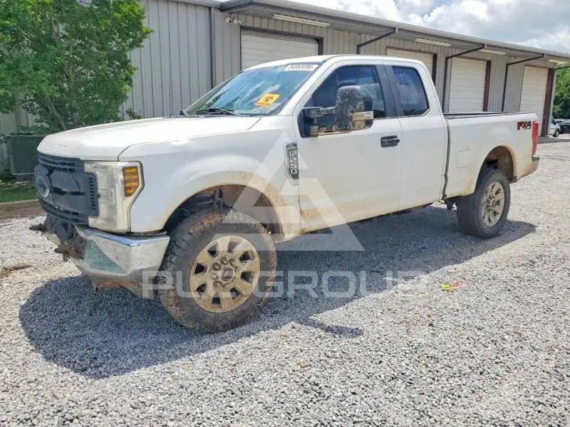 2018 Ford F-250 фото