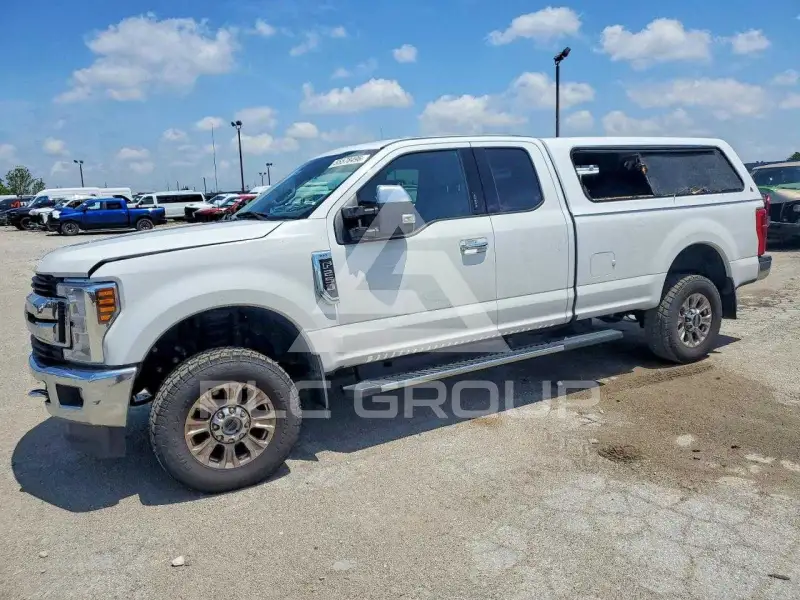 2018 Ford F-250 фото