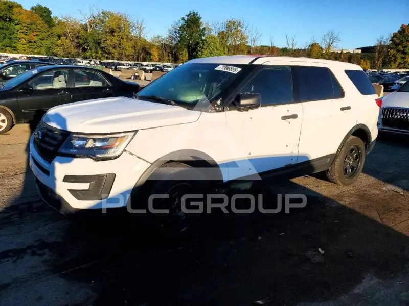 2018 Ford EXPLORER photo