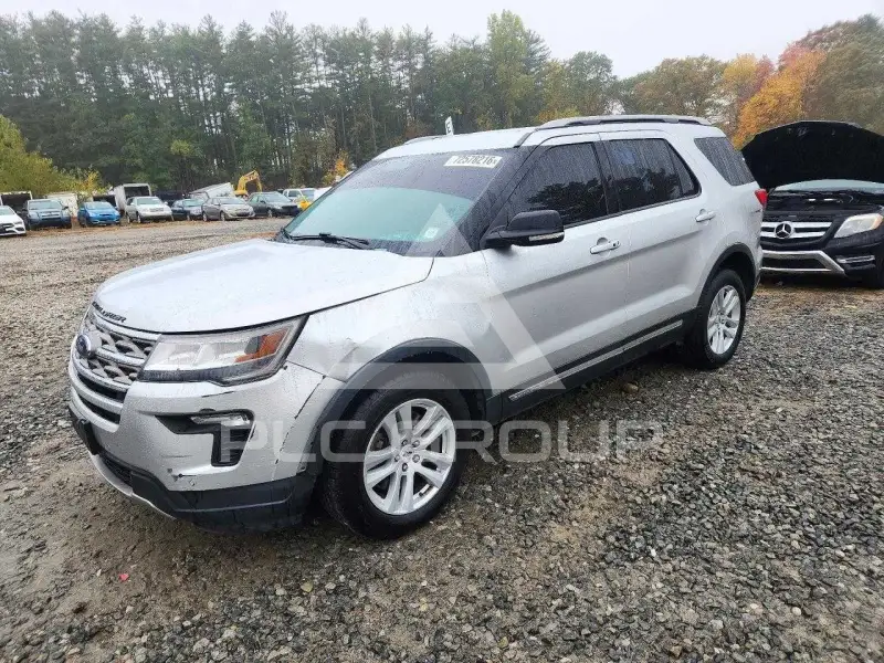 2018 Ford EXPLORER фото