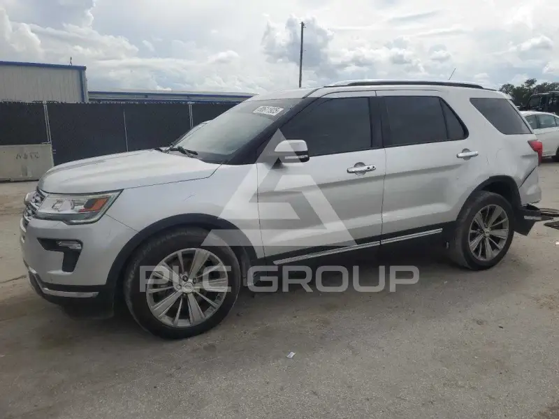 2018 Ford EXPLORER фото