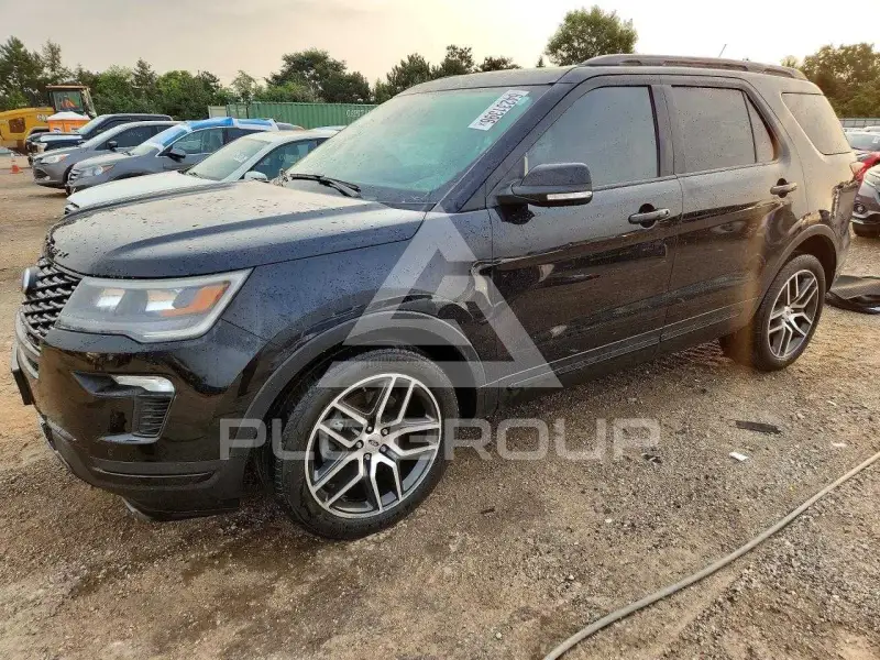 2018 Ford EXPLORER photo