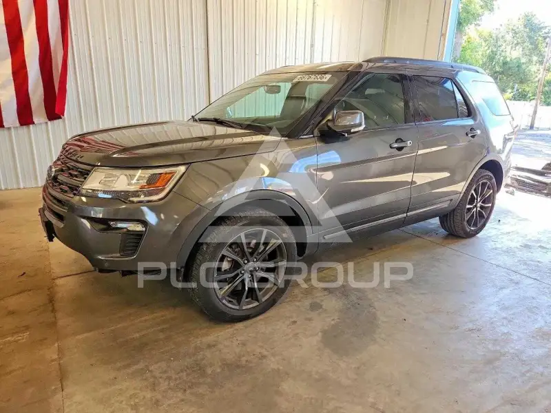 2018 Ford EXPLORER photo
