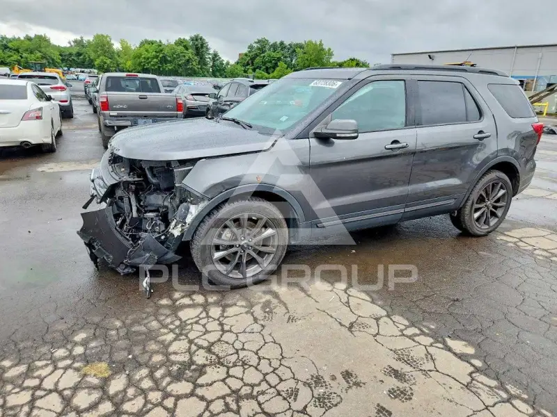 2018 Ford EXPLORER фото