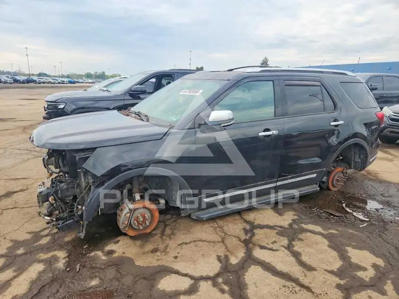 2018 Ford EXPLORER photo