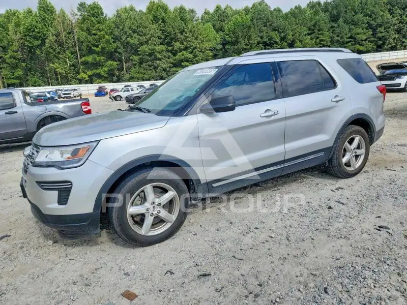 2018 Ford EXPLORER photo