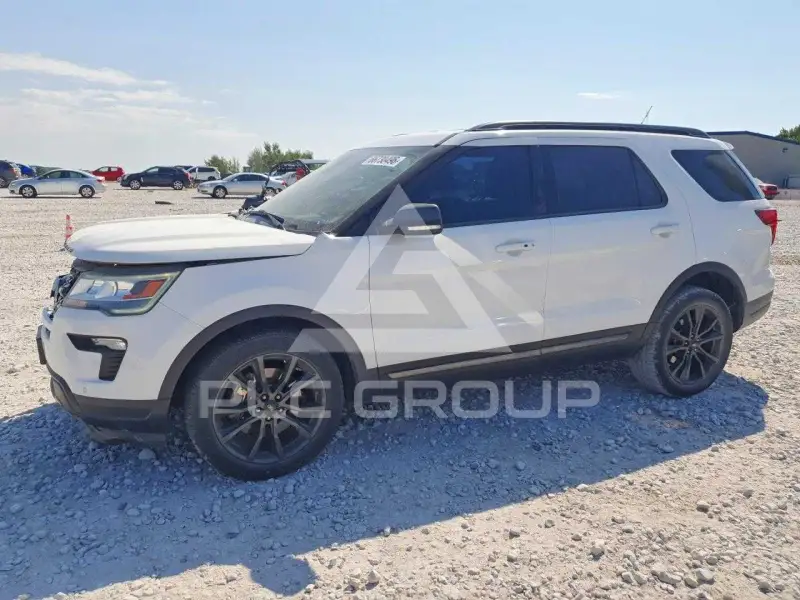 2018 Ford EXPLORER фото
