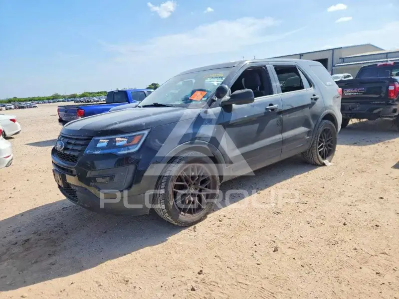 2018 Ford EXPLORER photo