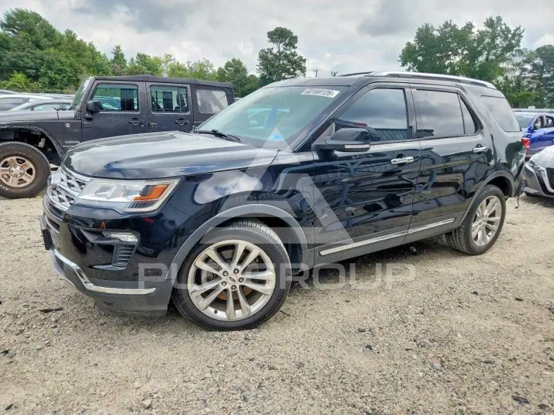 2018 Ford EXPLORER photo
