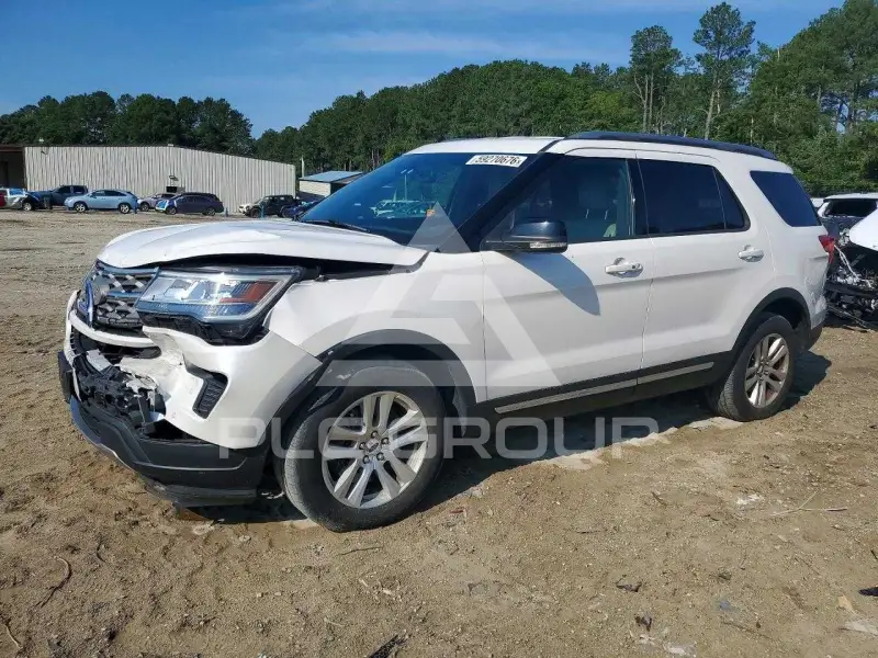 2018 Ford EXPLORER photo