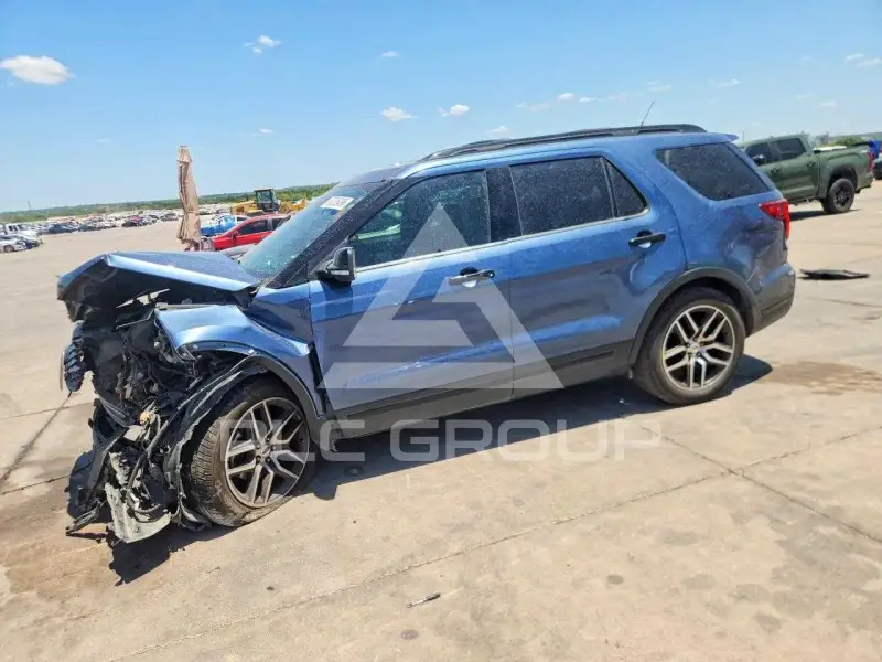 2018 Ford EXPLORER фото