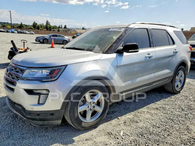 2018 Ford EXPLORER photo
