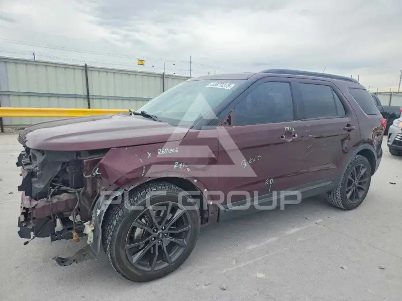 2018 Ford EXPLORER photo