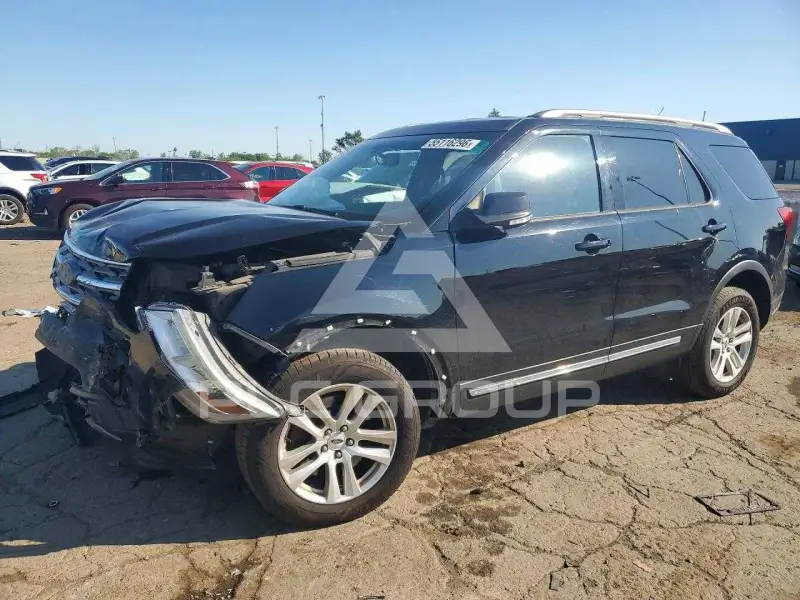 2018 Ford EXPLORER фото