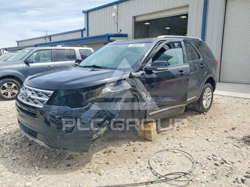 2018 Ford EXPLORER photo
