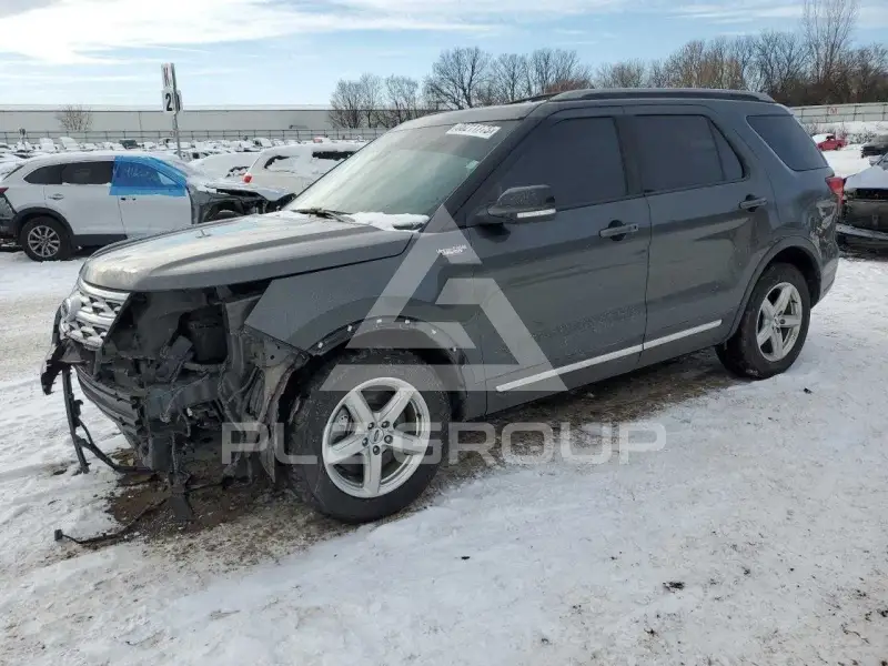 2018 Ford EXPLORER photo