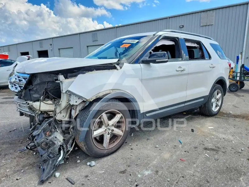 2018 Ford EXPLORER photo