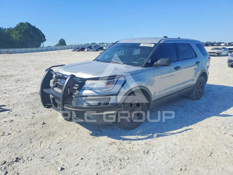 2018 Ford EXPLORER photo