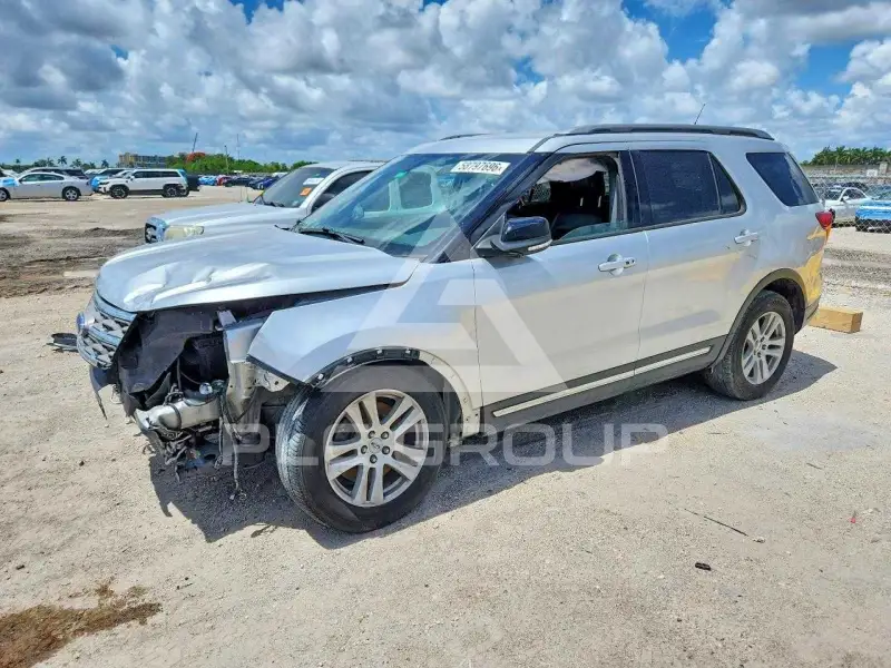 2018 Ford EXPLORER фото