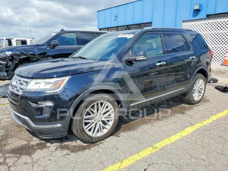 2018 Ford EXPLORER photo