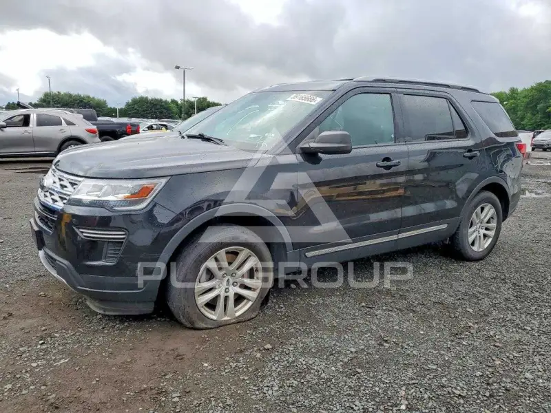 2018 Ford EXPLORER photo