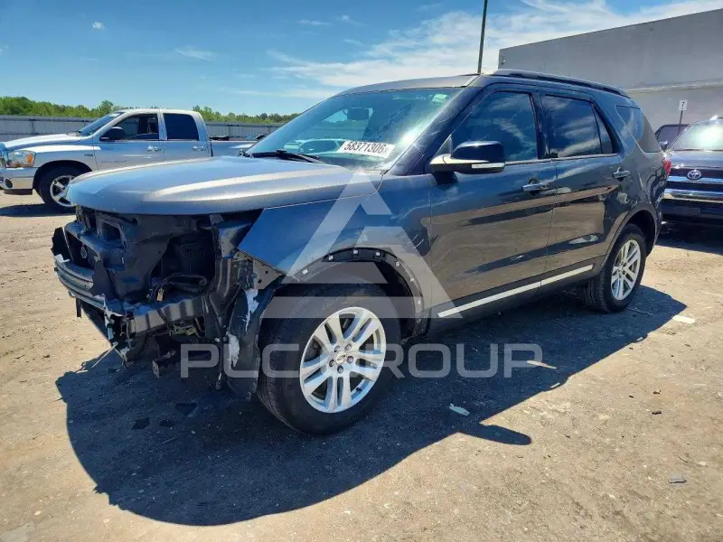 2018 Ford EXPLORER photo