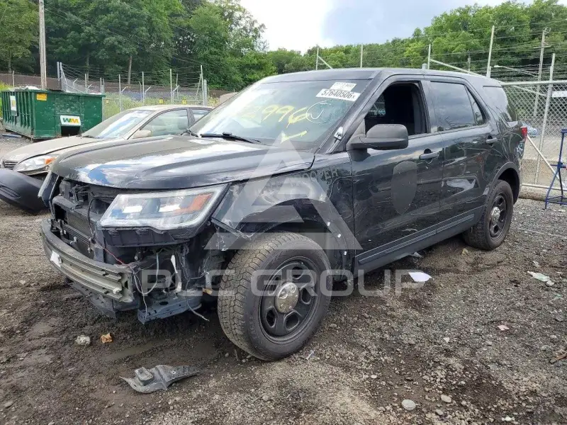 2018 Ford EXPLORER фото