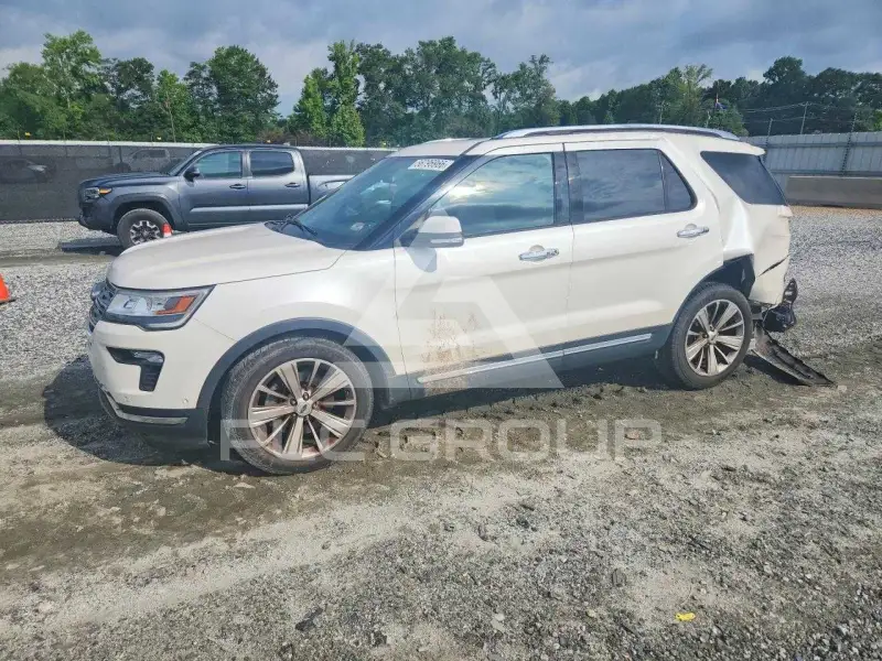 2018 Ford EXPLORER фото