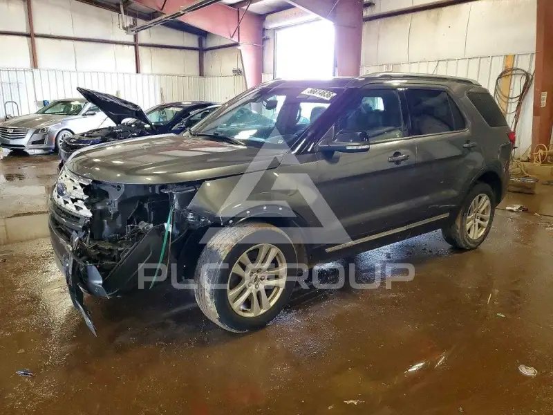 2018 Ford EXPLORER фото